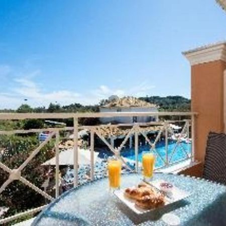 Kavos Plaza Hotel 외부 사진