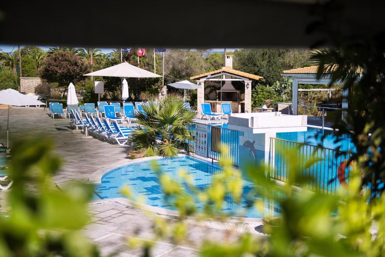 Kavos Plaza Hotel 외부 사진