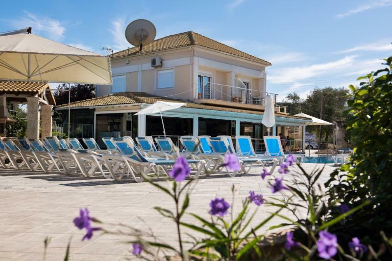 Kavos Plaza Hotel 외부 사진
