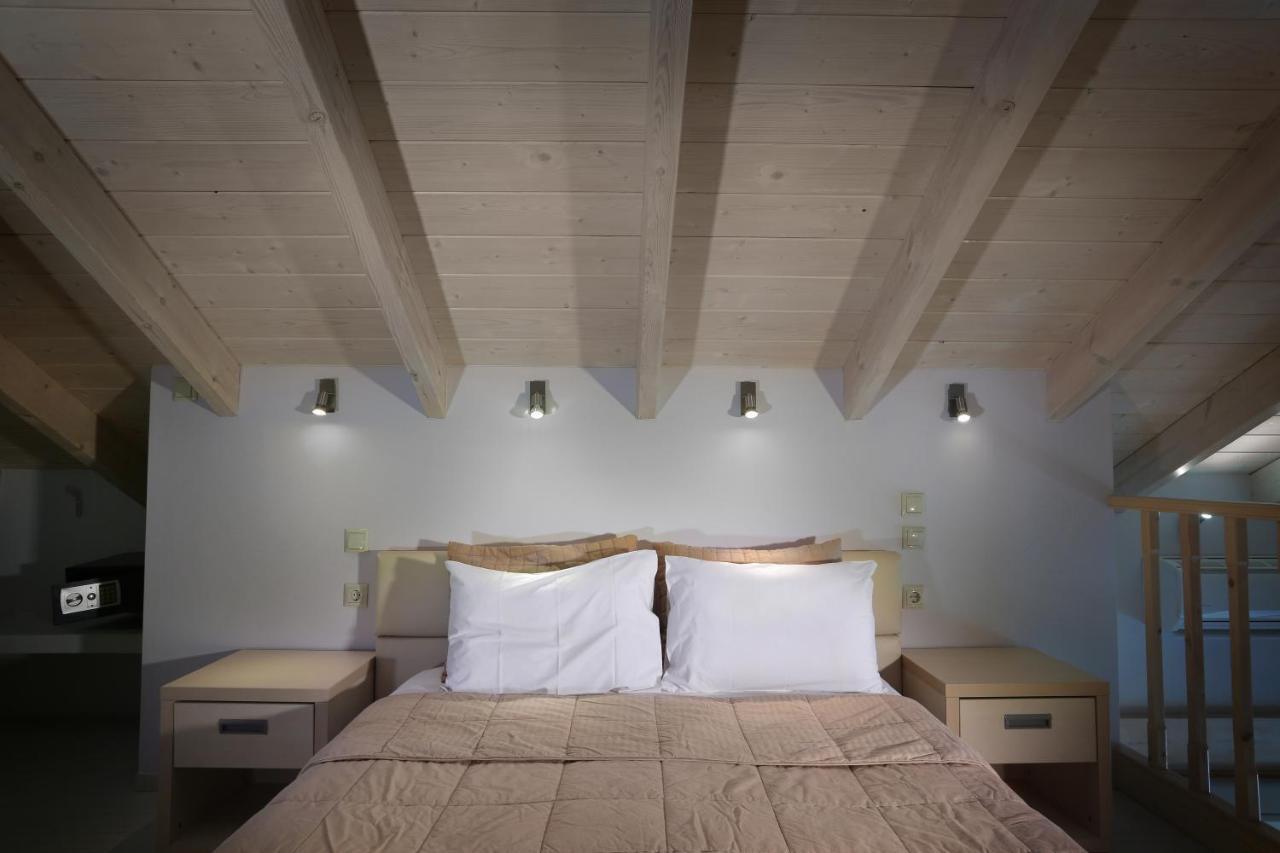 Kavos Plaza Hotel 외부 사진